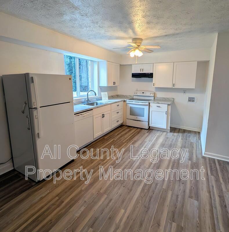 4902 Valley Dale Ct Sw #A - Photo 3 of 8