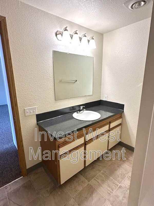 1845 Kingsley Rd #59 - Photo 6 of 11