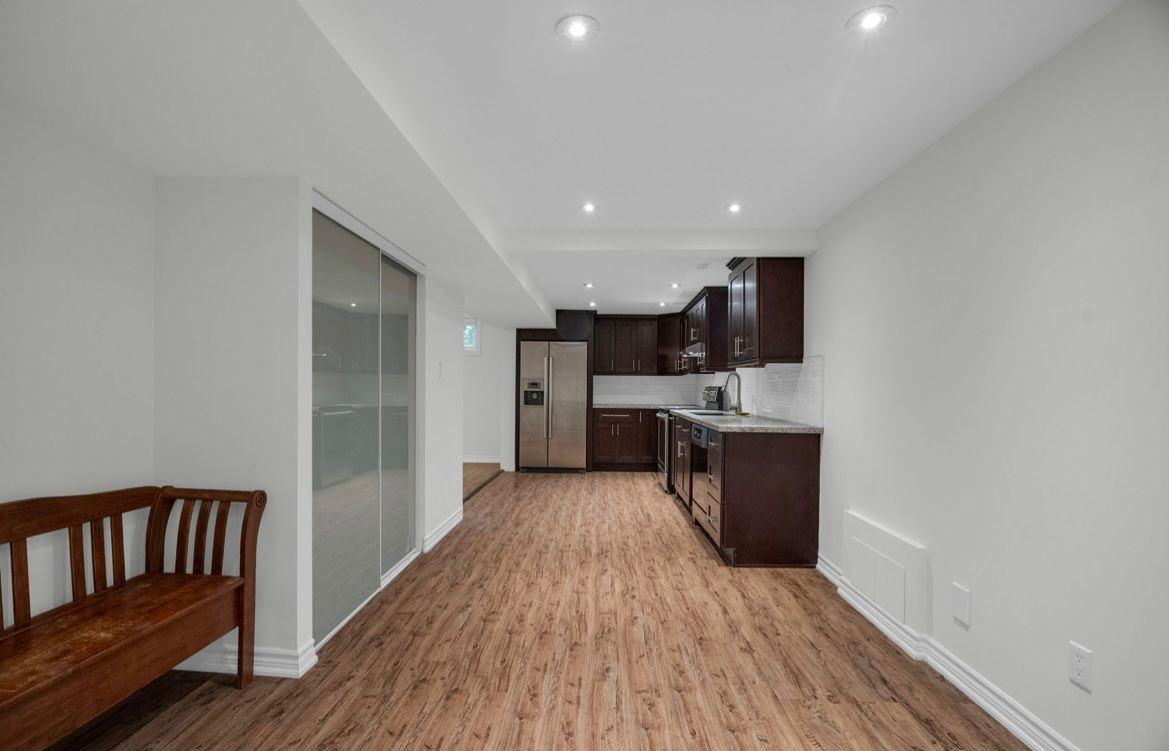 173 Kingsview Drive - Photo 6 of 14