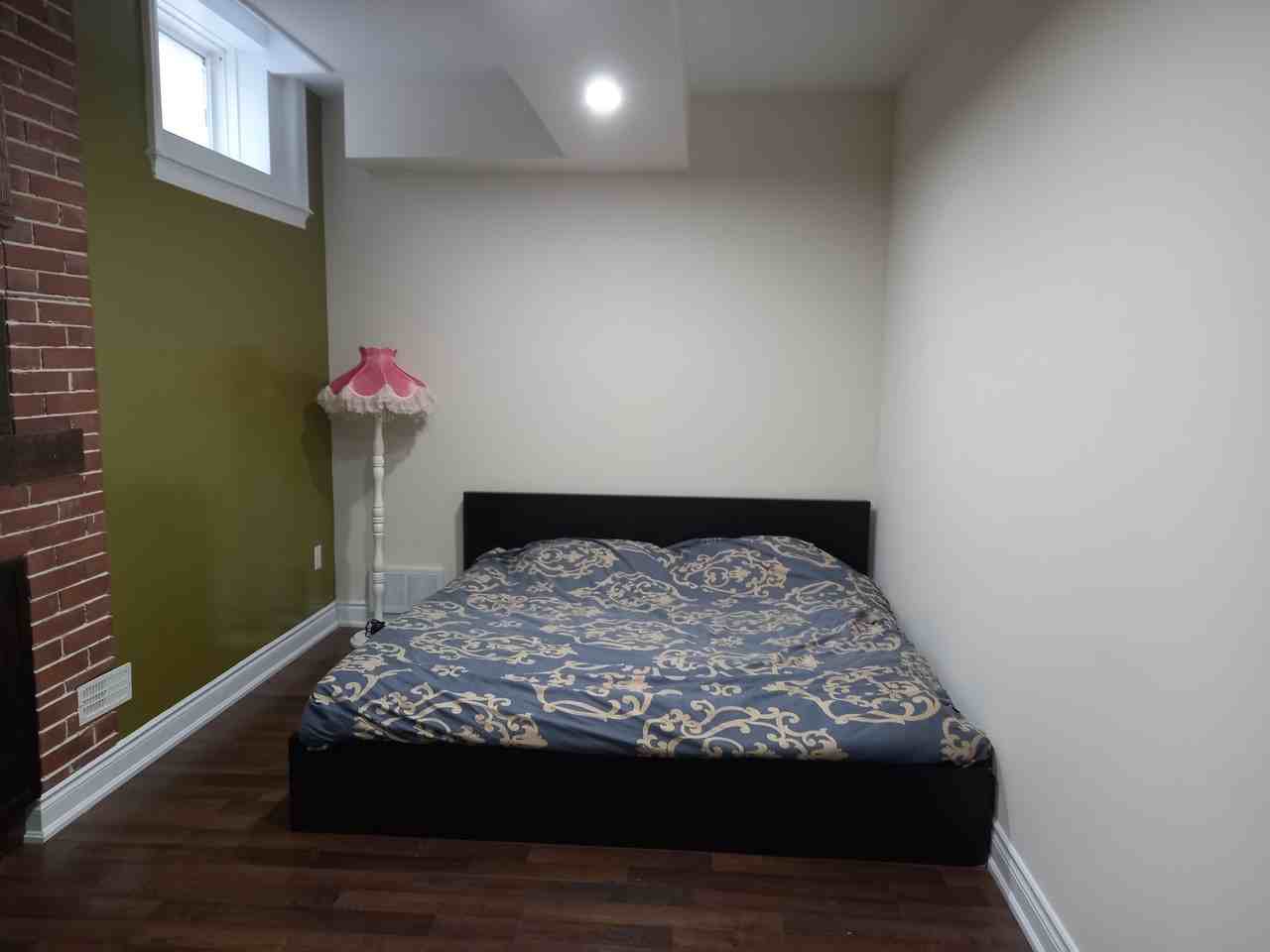 207 Canyon Hill Ave - Photo 5 of 11