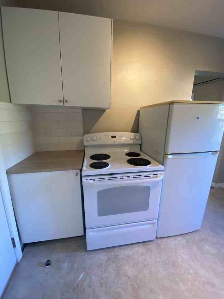 285 Notre Dame St - Photo 2 of 7