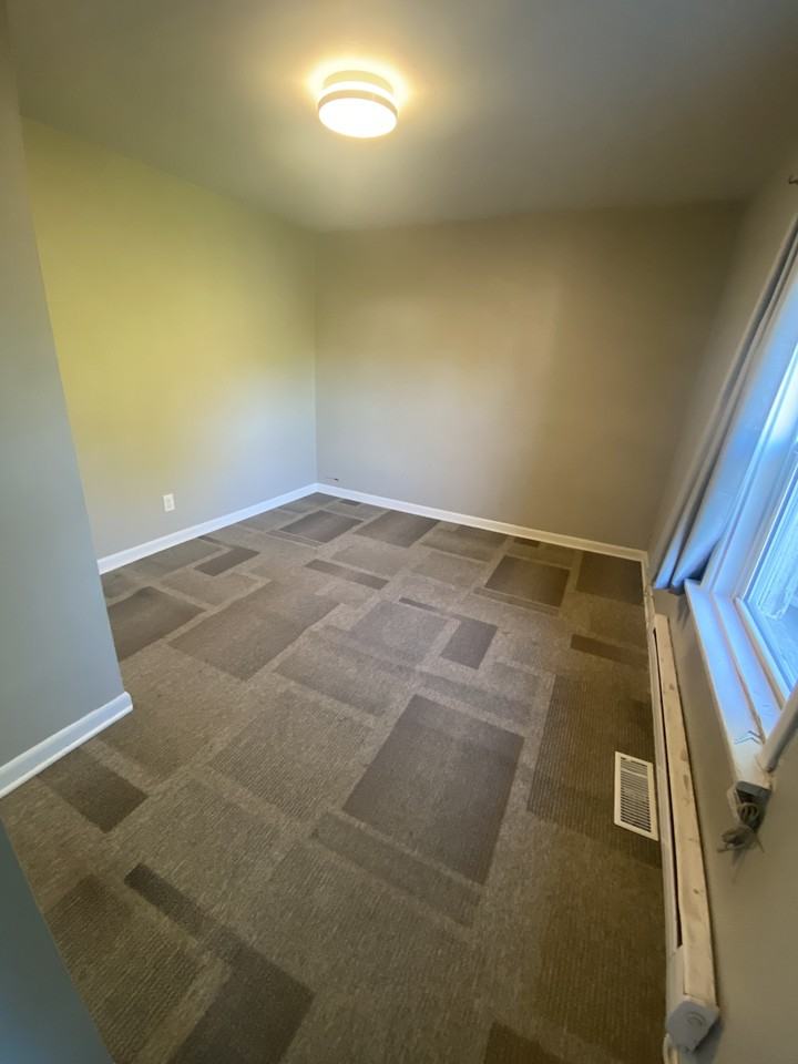 285 Notre Dame St - Photo 6 of 7