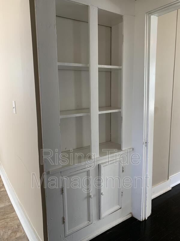 225 75th St N - Photo 3 of 19