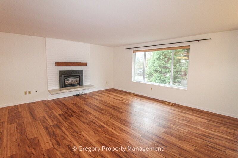 13508 131st Pl Ne - Photo 2 of 12