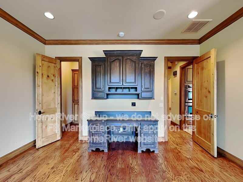 756 Legacy Dr - Photo 6 of 39