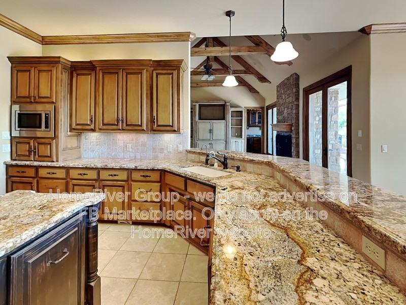 756 Legacy Dr - Photo 7 of 39