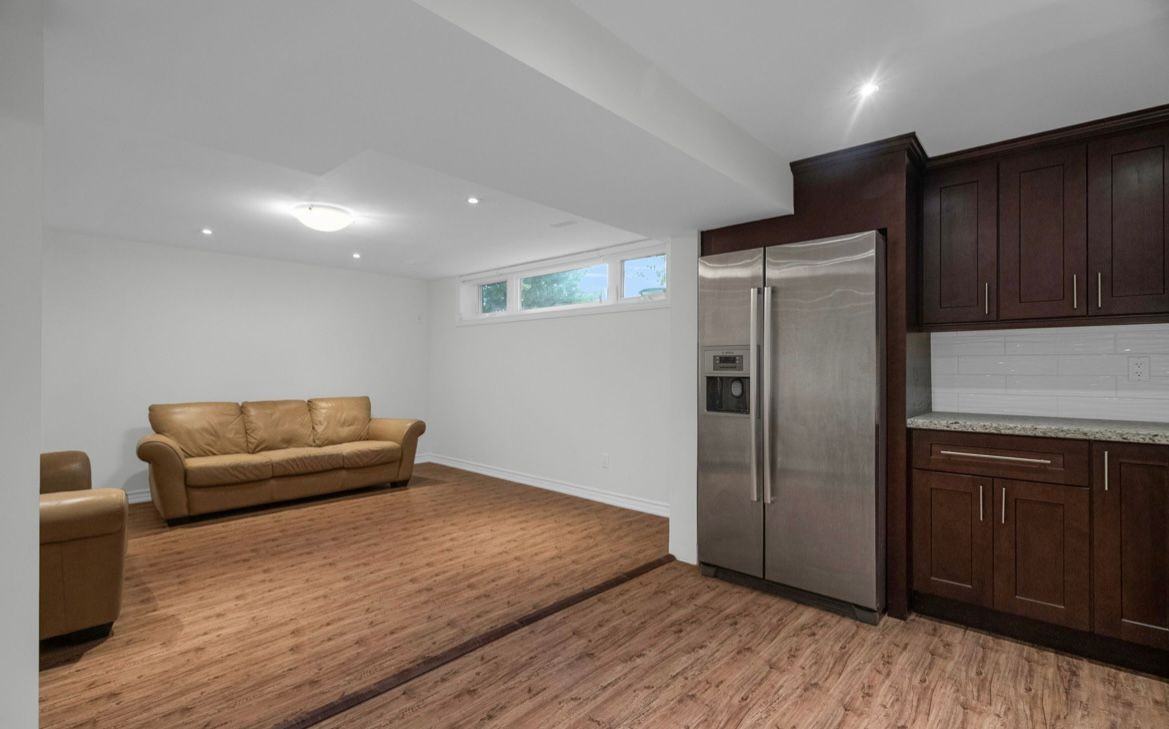 173 Kingsview Drive - Photo 5 of 14