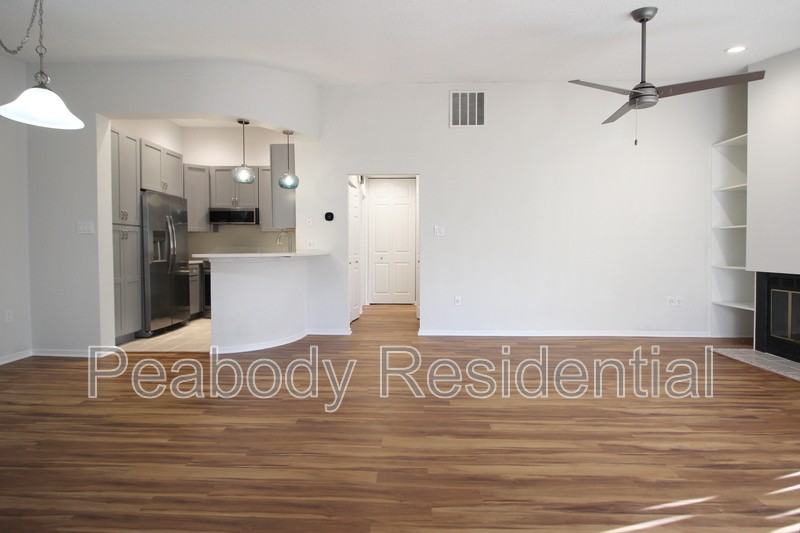 1956 - Photo 6 of 24