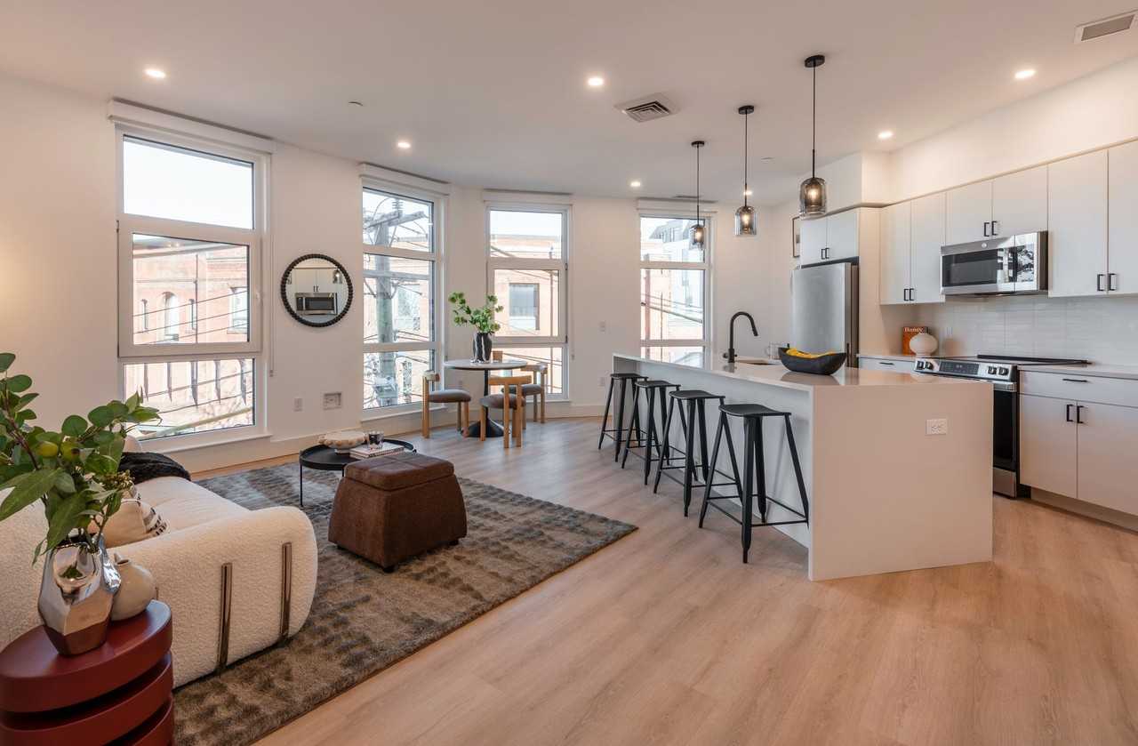 Verge Residences - Photo 4 of 31