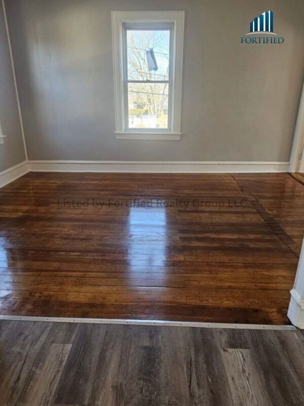 25 Saxon St #2 - Photo 5 of 12