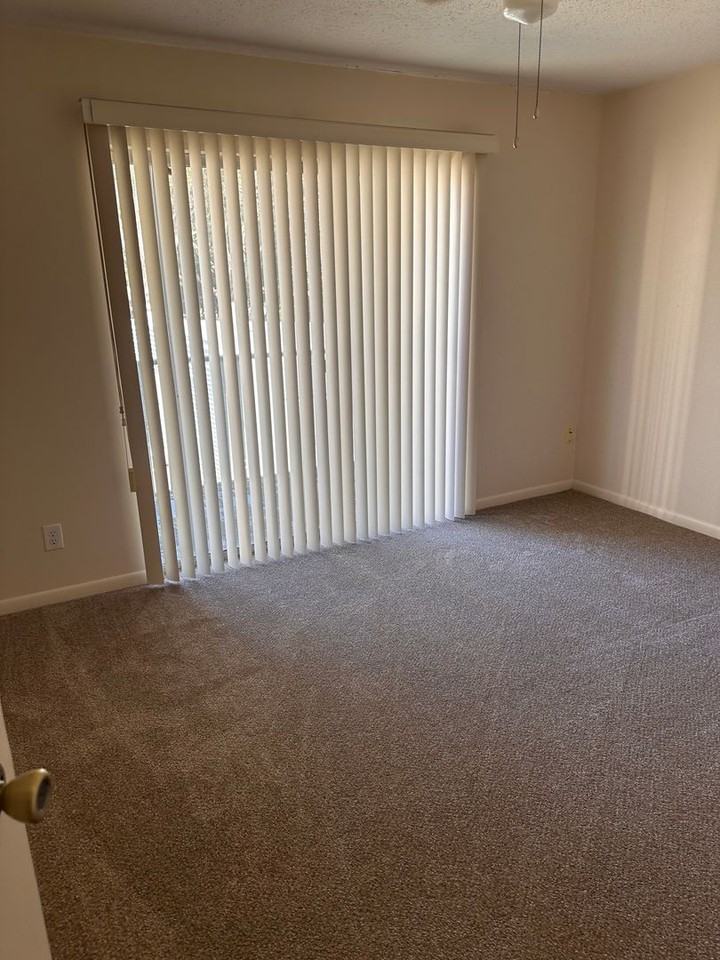 MER-Teresa Village Apartments - Photo 5 of 10