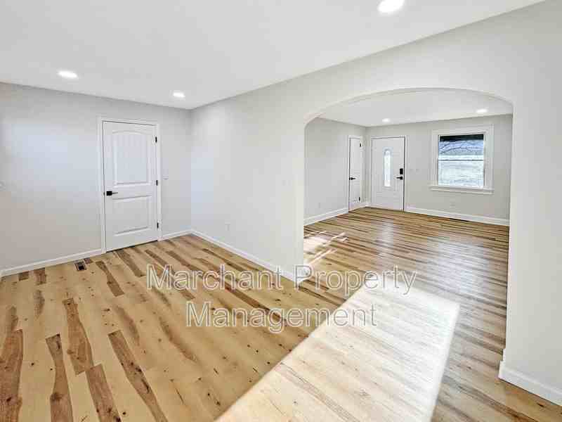 8 E Sable Ct - Photo 5 of 17