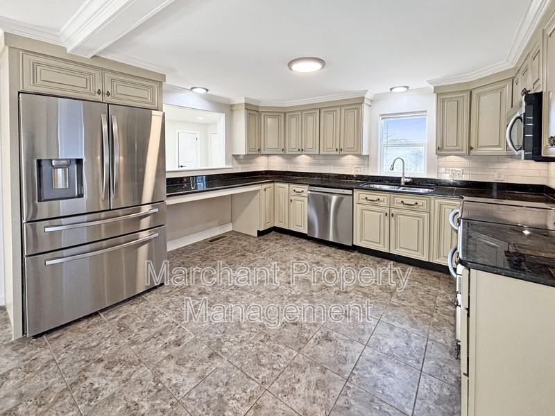 8 E Sable Ct - Photo 6 of 17