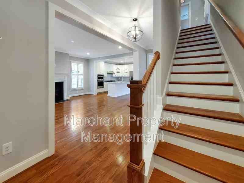 108 Whitehall St - Photo 5 of 38