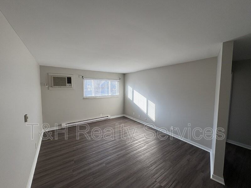 1142 Evans Ave #3 - Photo 5 of 13