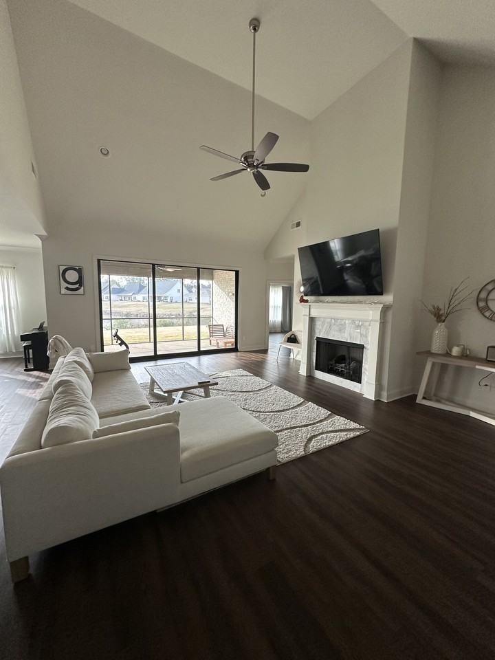 2555 Farmville Lakes Dr #1 - Photo 2 of 5