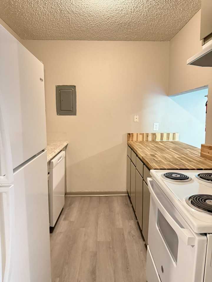 1704 1/2 Anderson - 20 #20 - Photo 7 of 14