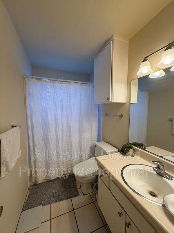 550 S El Cielo Rd #2 - Photo 4 of 7