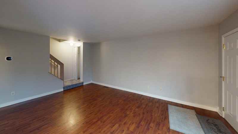 3044 Forest Creek Ct - Photo 4 of 12