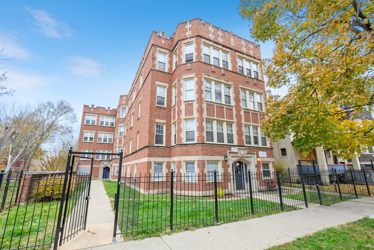 11214-18 S Indiana - Photo 4 of 10