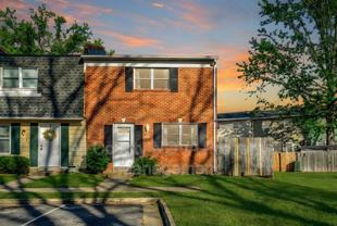 110 Manor Ln - Photo 1 of 1