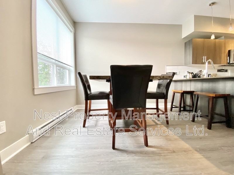 110 Baxter Ave #305 - Photo 6 of 18