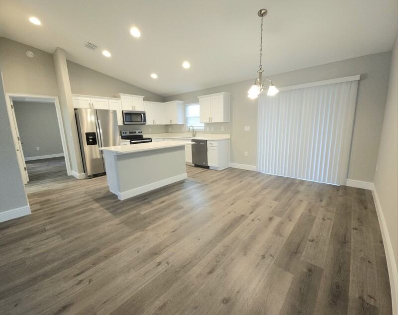 262 Locust Pass - Photo 5 of 15