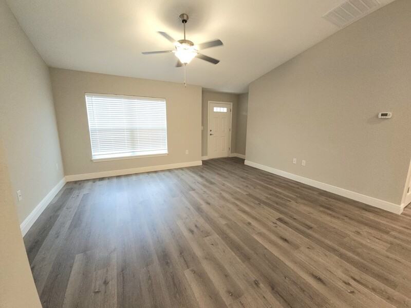 262 Locust Pass - Photo 6 of 15