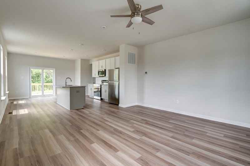 301 Northfield Heights Ln - Photo 5 of 20