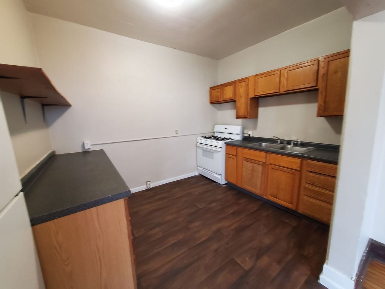 1215 15th Street - Photo 7 of 27