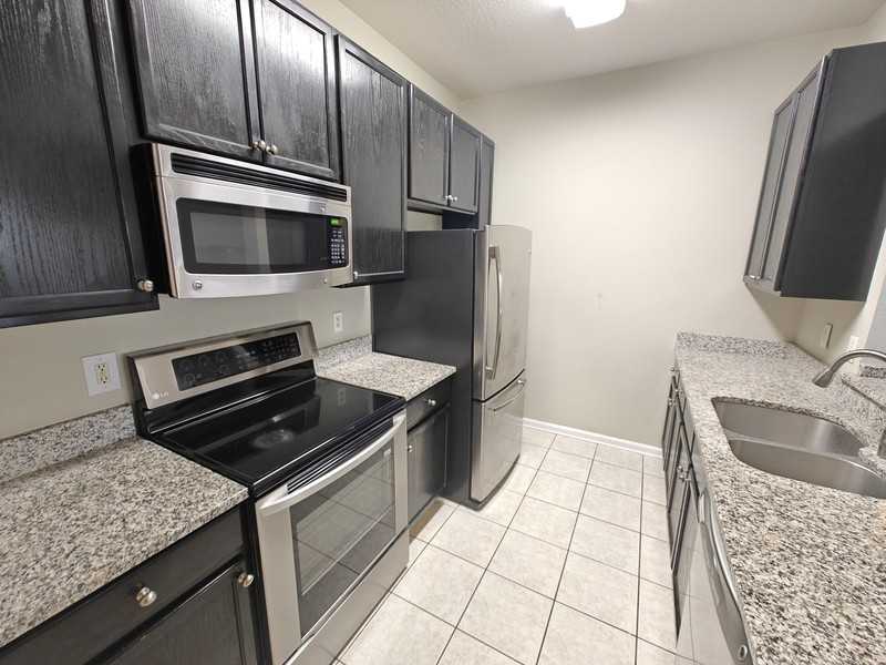 6214 Stevenson Dr #304 - Photo 4 of 17