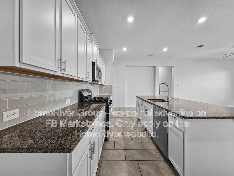 11425 Holly Frst - Photo 3 of 24