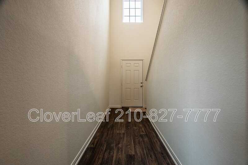 772 Shoal Crk - Photo 4 of 35