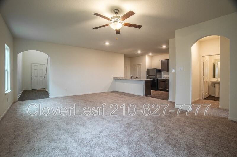 772 Shoal Crk - Photo 5 of 35