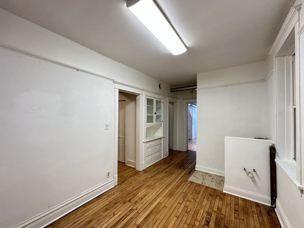 3422 N Lincoln Ave - Photo 4 of 21