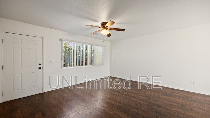 3232 N Hedgewood Dr #A - Photo 6 of 20