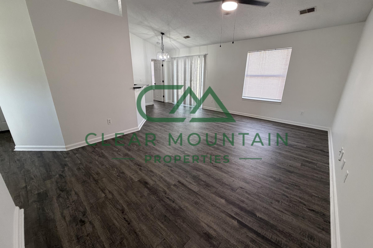 2 Swamp Fire Ct - Photo 3 of 13