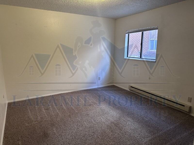 714 Downey St #5 - Photo 6 of 13