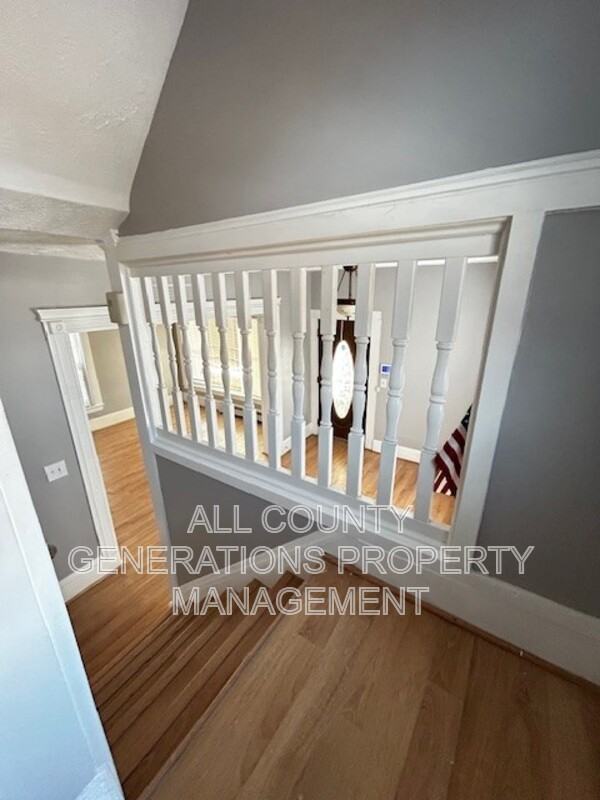 1361 E 43rd St - Photo 7 of 16