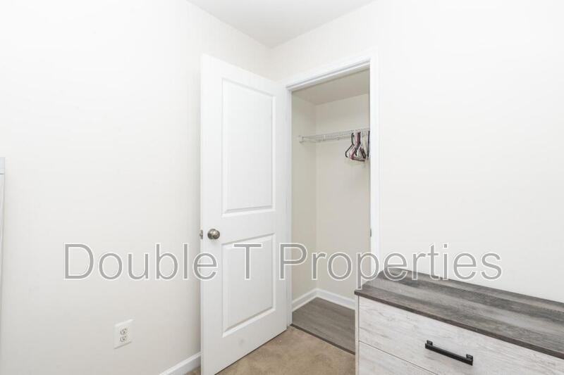 1841 Graymount Way - Photo 6 of 26
