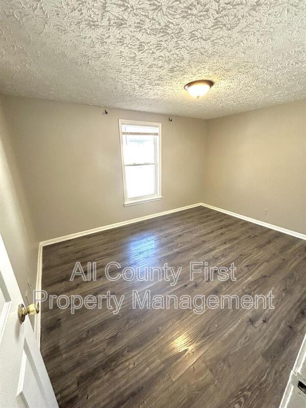 375 James P Brawley Dr Nw #B4 - Photo 6 of 10