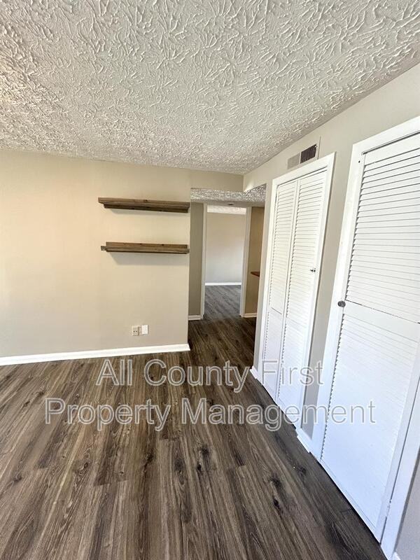 375 James P Brawley Dr Nw #B4 - Photo 7 of 10