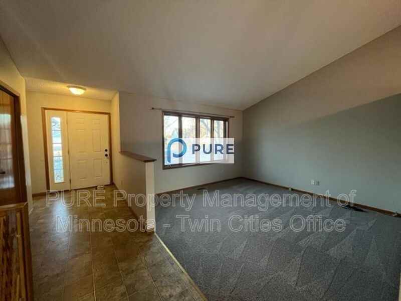 7190 Upper 157th St W