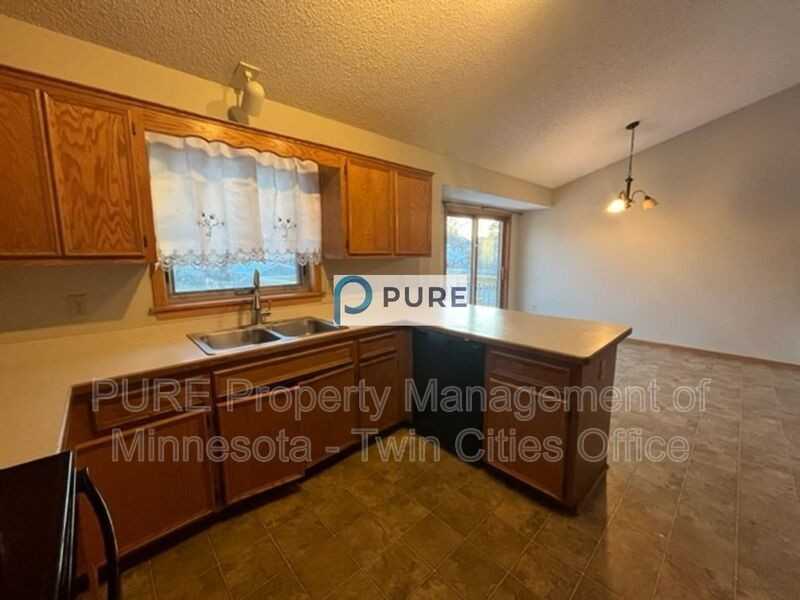 7190 Upper 157th St W - Photo 7 of 23