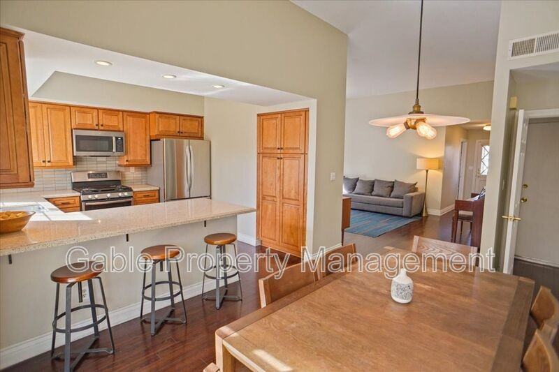 24010 Telegraph Hill Ct - Photo 5 of 21