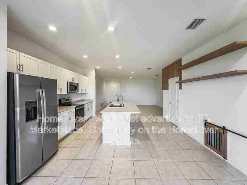 8667 Canyon Creek Trl - Photo 3 of 28