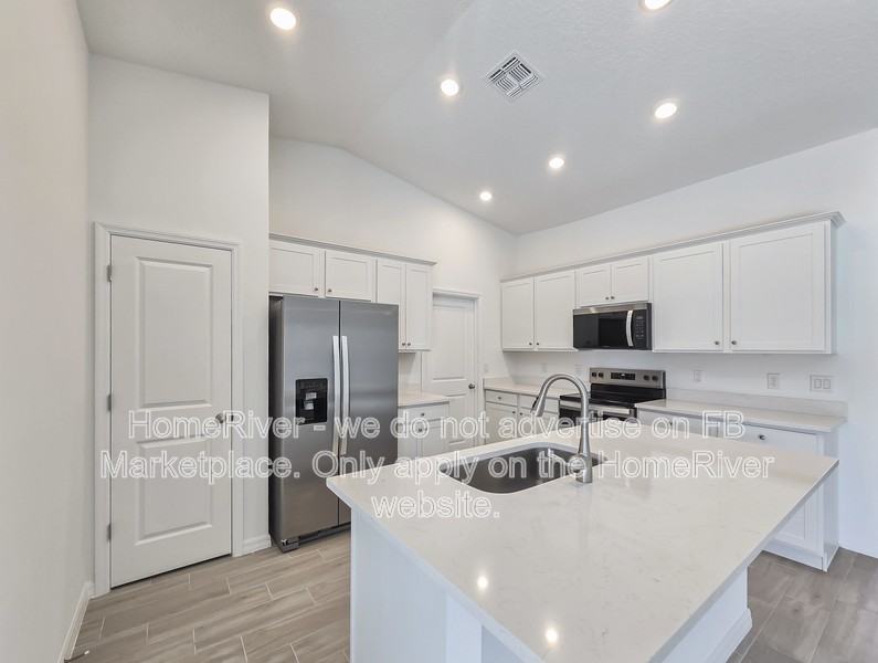 650 Binney St Ne - Photo 7 of 23