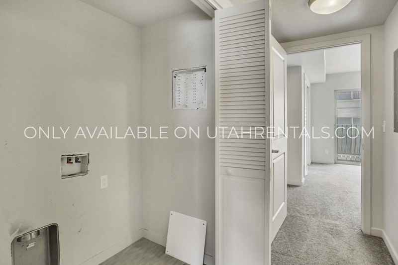 1081 Wn #304 - Photo 6 of 18