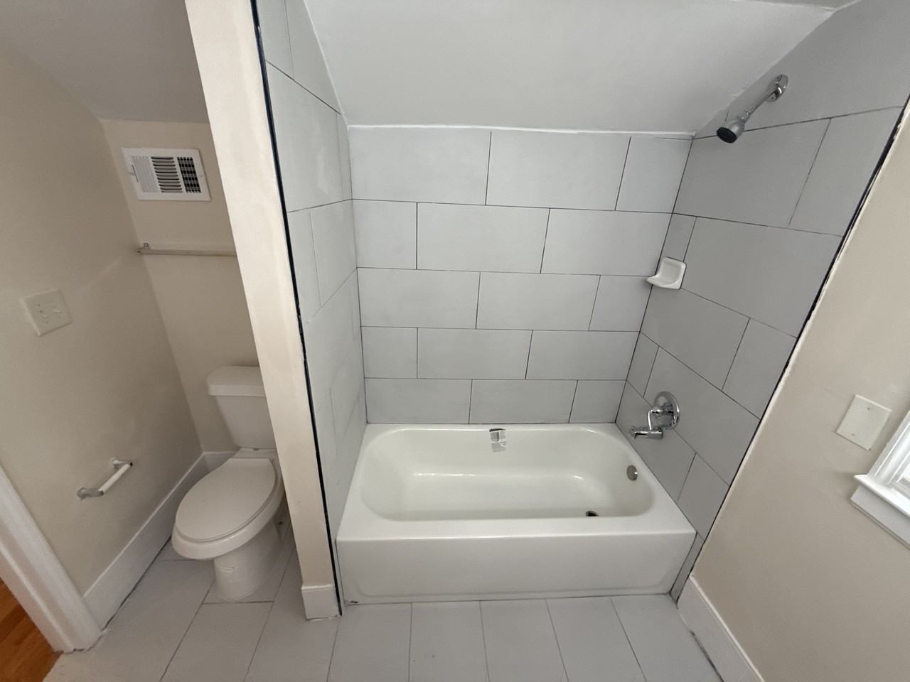 780 Peeples St Sw #1 - Photo 4 of 40