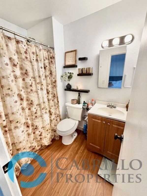 5509 Camber Dr - Photo 3 of 20